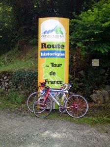 Historic route marker